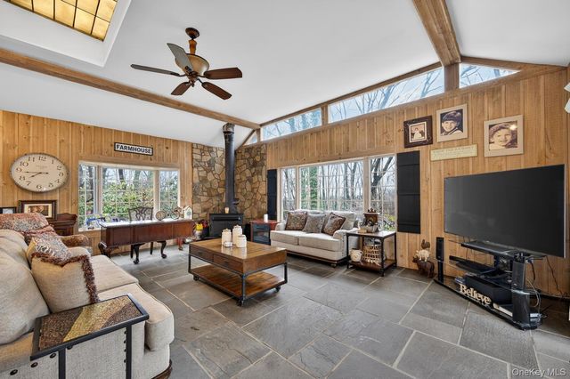 23 Beaverhill Lane, Huntington, NY 11743