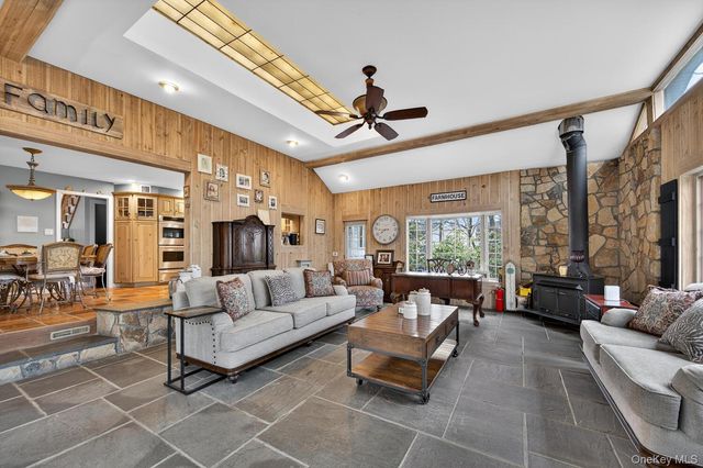 23 Beaverhill Lane, Huntington, NY 11743