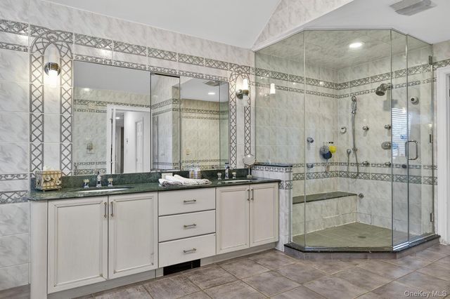 23 Beaverhill Lane, Huntington, NY 11743