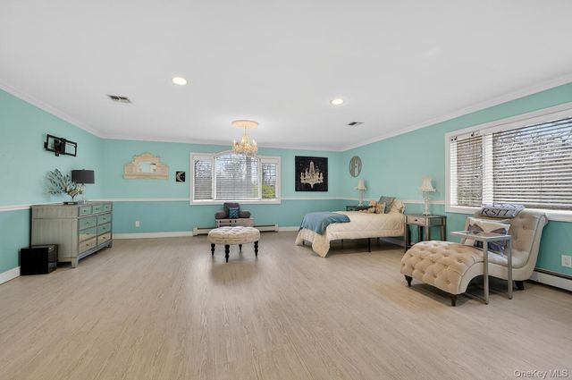 23 Beaverhill Lane, Huntington, NY 11743