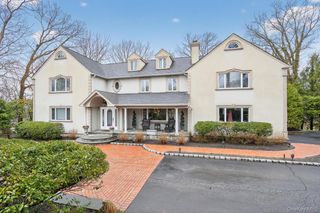 23 Beaverhill Lane, Huntington, NY 11743