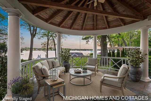 714 N Shore Drive, Holland, MI 49424