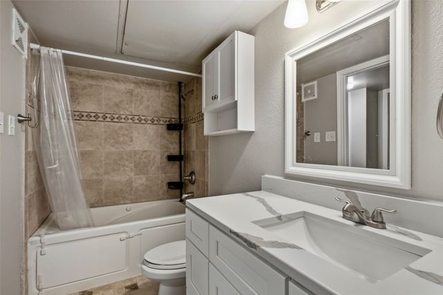 3206 S Fielder Road 100, Arlington, TX 76015