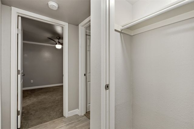 3206 S Fielder Road 100, Arlington, TX 76015