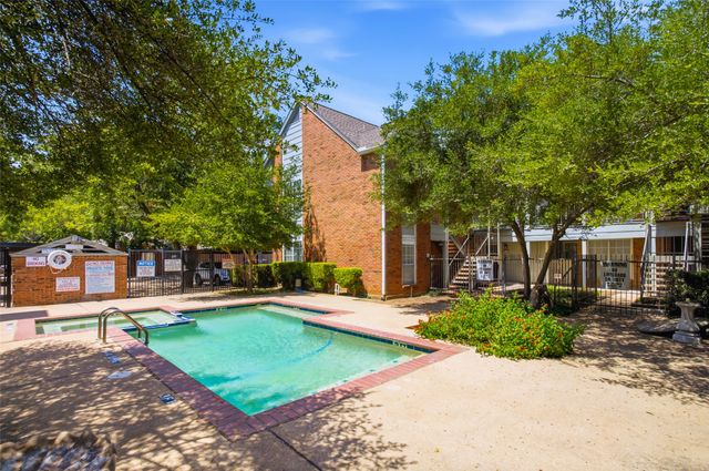 3206 S Fielder Road 100, Arlington, TX 76015