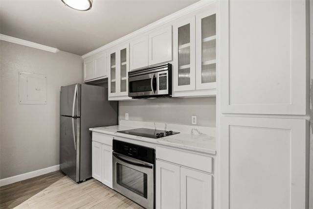 3206 S Fielder Road 100, Arlington, TX 76015