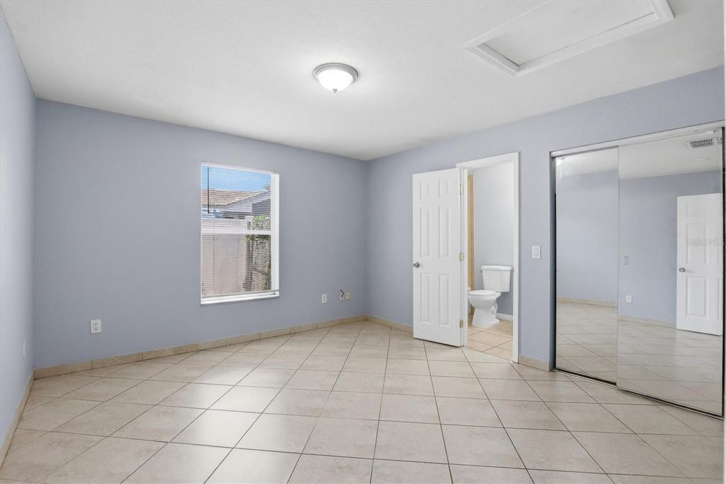 Image 11 of property listing at 1708 E GENESEE STREET, Tampa, FL 33610