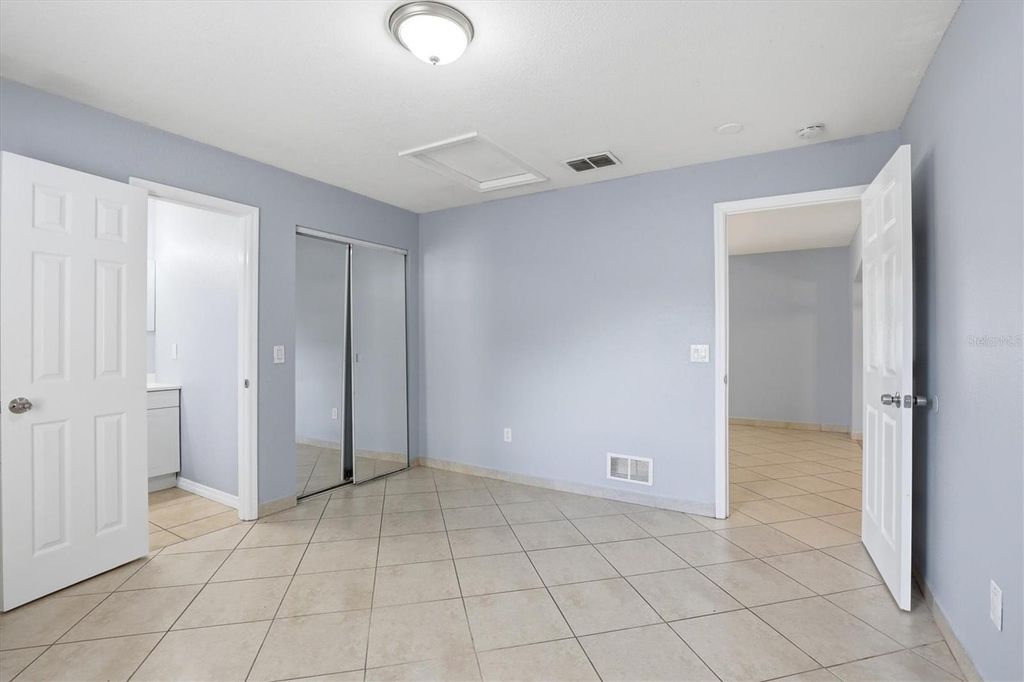 Image 12 of property listing at 1708 E GENESEE STREET, Tampa, FL 33610