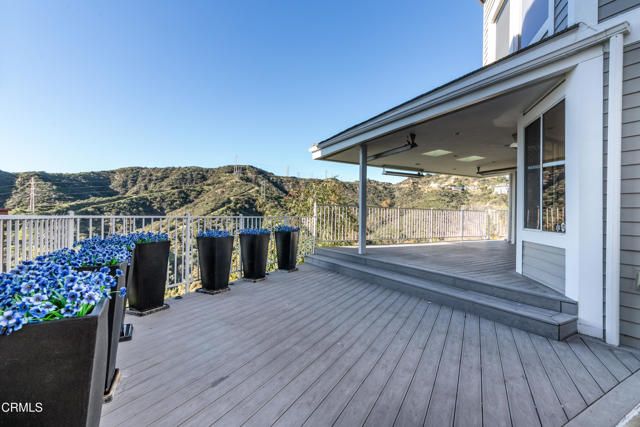 363 Patrician Way, Pasadena, CA 91105