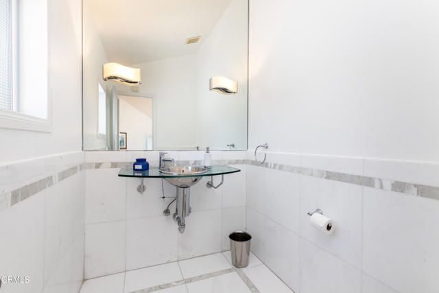 363 Patrician Way, Pasadena, CA 91105