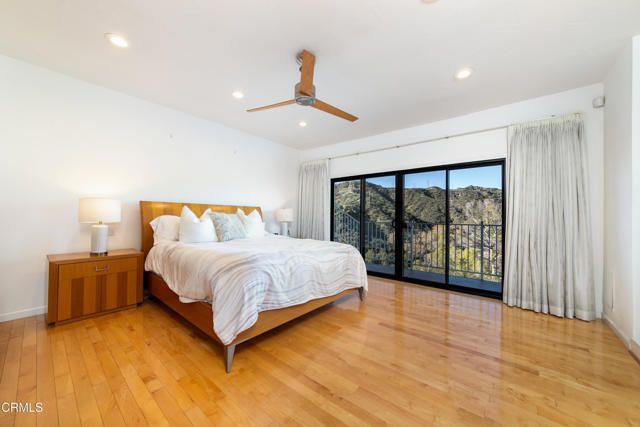 363 Patrician Way, Pasadena, CA 91105