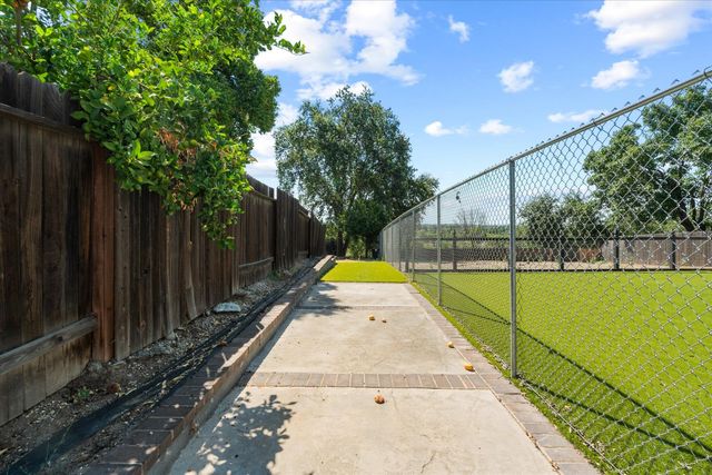 5795 Casa Grande, Rocklin, CA 95677
