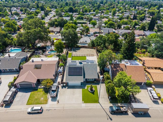5795 Casa Grande, Rocklin, CA 95677