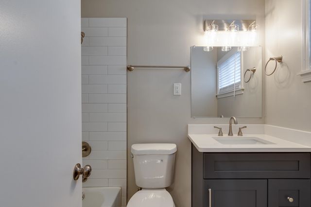 4054 STILLWOOD DR, Memphis, TN 38128