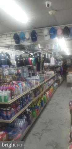 2246 RIDGE AVE, Philadelphia, PA 19121