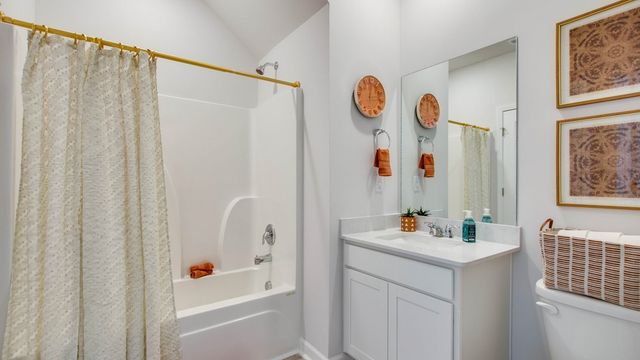 1104 Canyon Dr, Portland, TN 37148