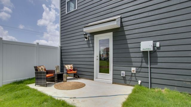 1104 Canyon Dr, Portland, TN 37148