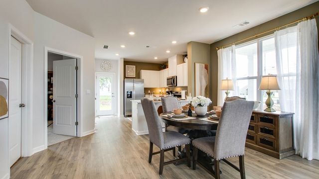 1104 Canyon Dr, Portland, TN 37148