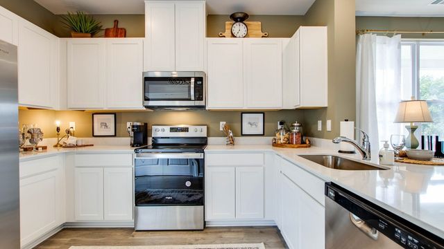 1104 Canyon Dr, Portland, TN 37148