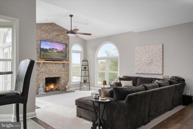 6207 BELMONT CIR, Mount Airy, MD 21771