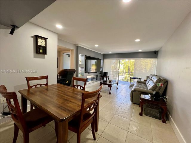 4255 N University Dr 304, Sunrise, FL 33351