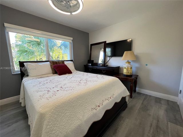 4255 N University Dr 304, Sunrise, FL 33351