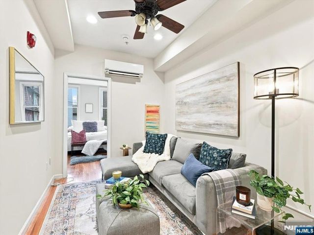 358 3rd Street 3L, Hoboken, NJ 07030