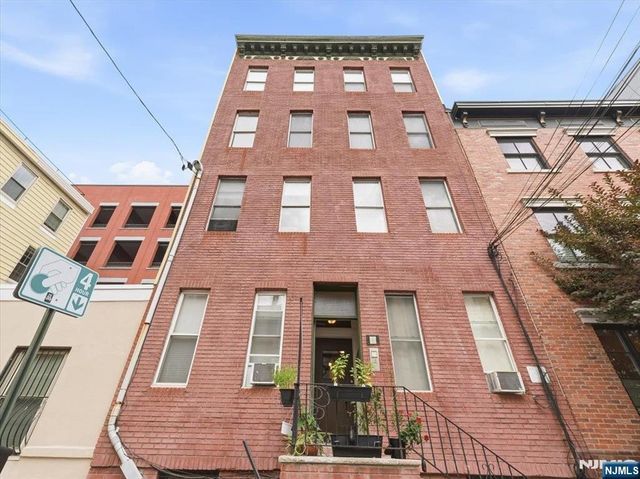 358 3rd Street 3L, Hoboken, NJ 07030