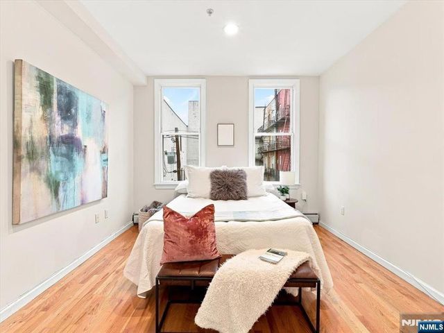 358 3rd Street 3L, Hoboken, NJ 07030