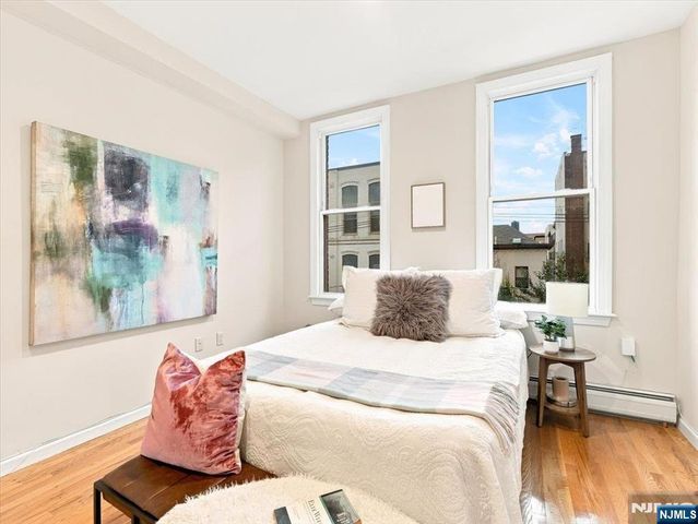 358 3rd Street 3L, Hoboken, NJ 07030