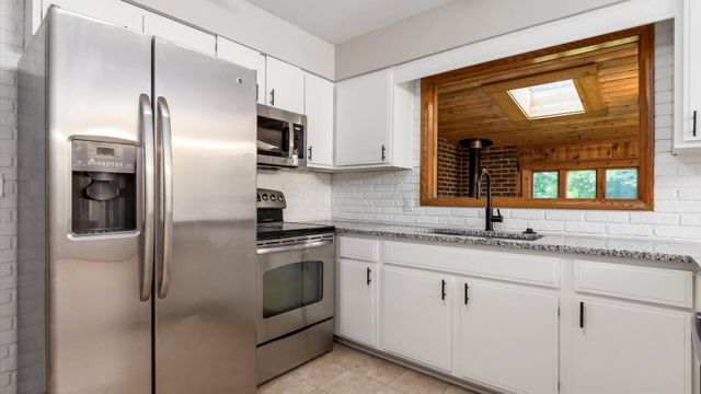 399 Pleasantview Drive, Granville, OH 43023