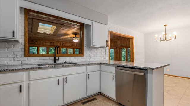 399 Pleasantview Drive, Granville, OH 43023