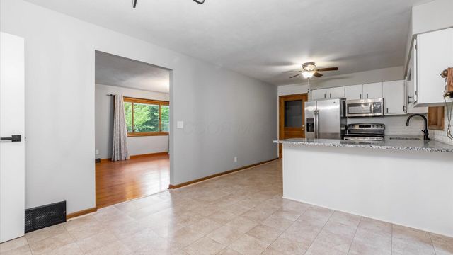 399 Pleasantview Drive, Granville, OH 43023