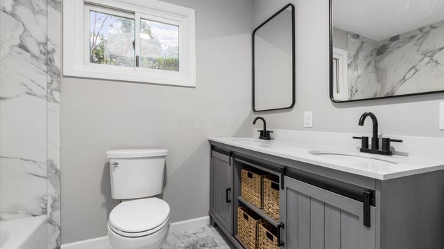 399 Pleasantview Drive, Granville, OH 43023