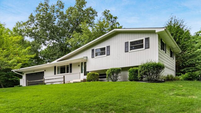 399 Pleasantview Drive, Granville, OH 43023