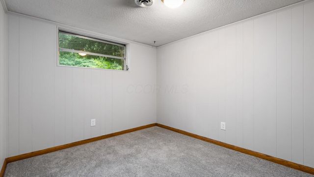 399 Pleasantview Drive, Granville, OH 43023