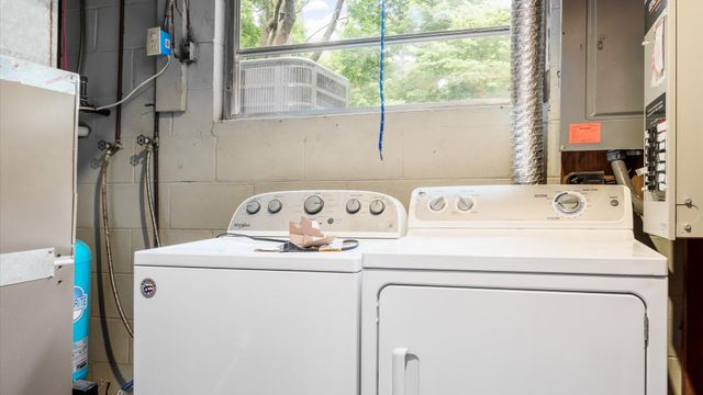 399 Pleasantview Drive, Granville, OH 43023