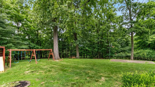 399 Pleasantview Drive, Granville, OH 43023