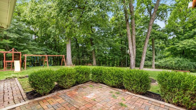 399 Pleasantview Drive, Granville, OH 43023