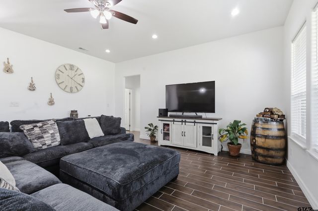 745 County Road 3240, Mount Pleasant, TX 75455