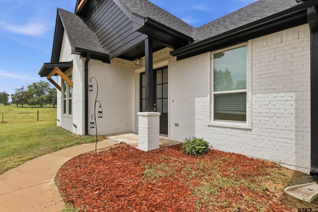 745 County Road 3240, Mount Pleasant, TX 75455