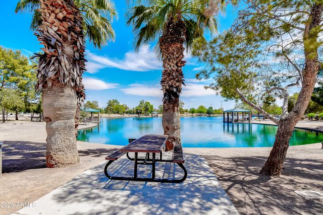 4104 W Shannon Street, Chandler, AZ 85226