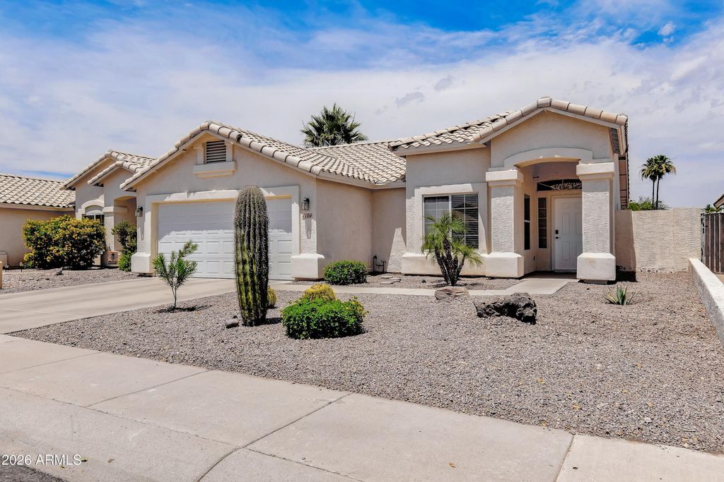 4104 W Shannon Street, Chandler, AZ 85226
