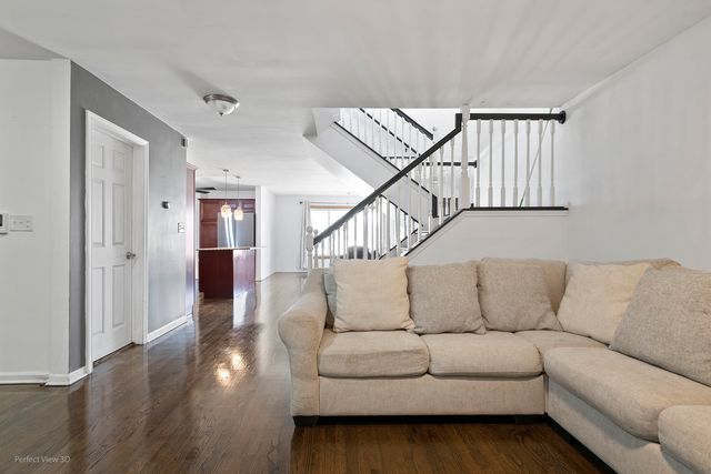 3521 W 82nd Place, Chicago, IL 60652