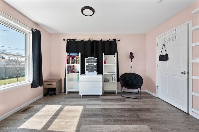 3521 W 82nd Place, Chicago, IL 60652