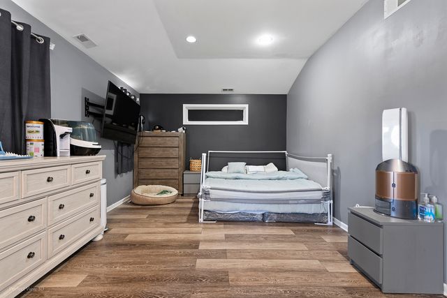 3521 W 82nd Place, Chicago, IL 60652