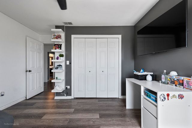 3521 W 82nd Place, Chicago, IL 60652