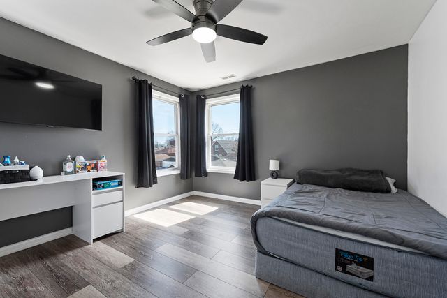 3521 W 82nd Place, Chicago, IL 60652