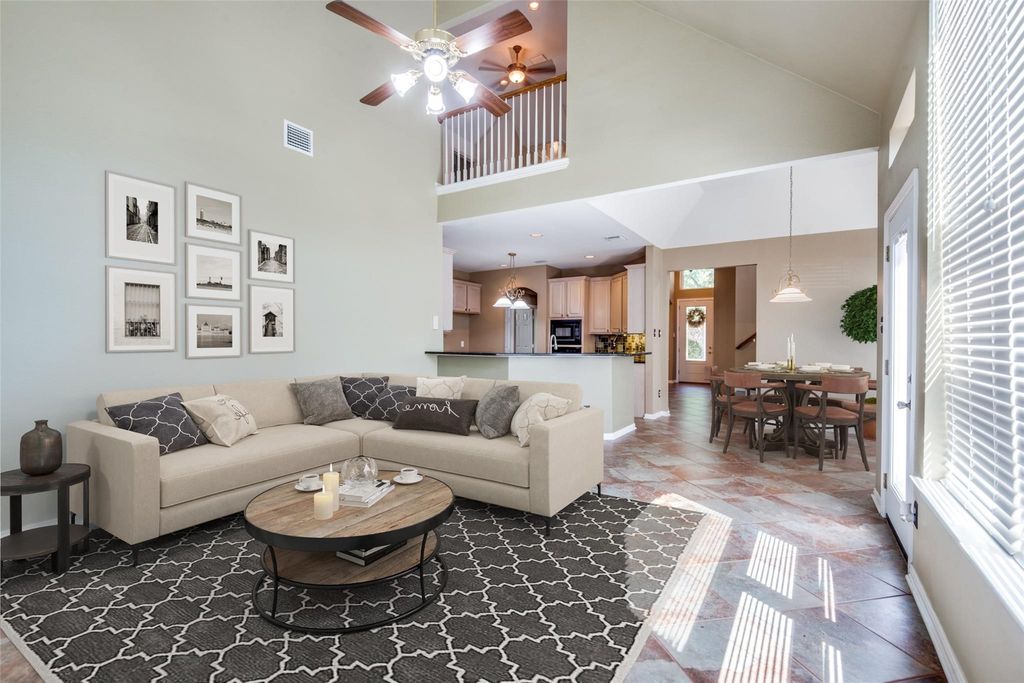 816 Pinnacle Circle, Lewisville, TX 75077