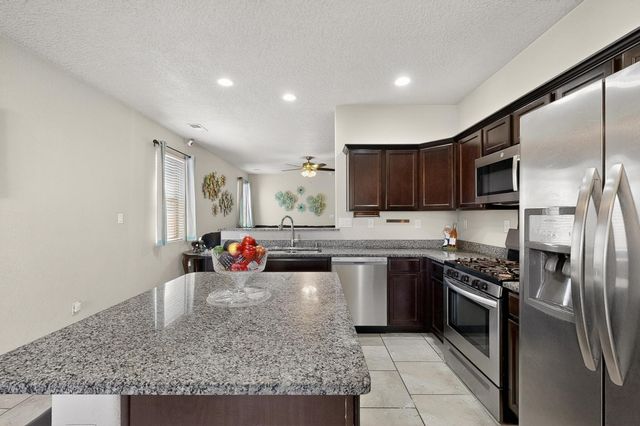 6919 Silver Moon Road NW, Albuquerque, NM 87114